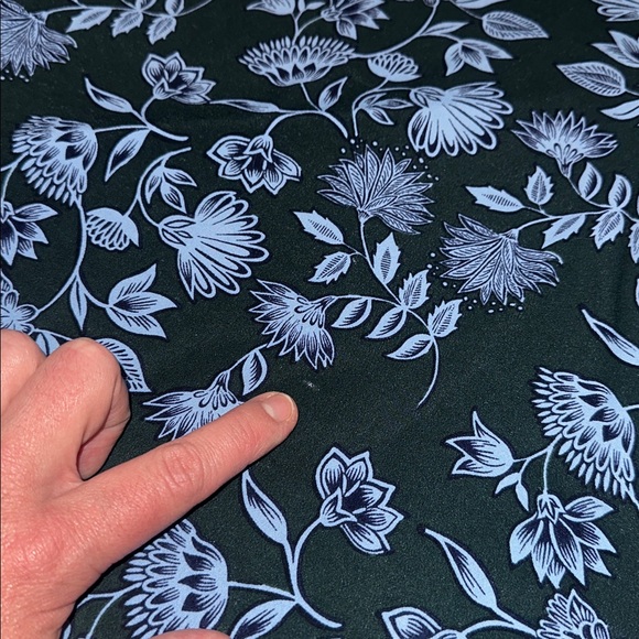 Lark & Ro Navy Dress with light blue Floral Design size 0 - Picture 8 of 9